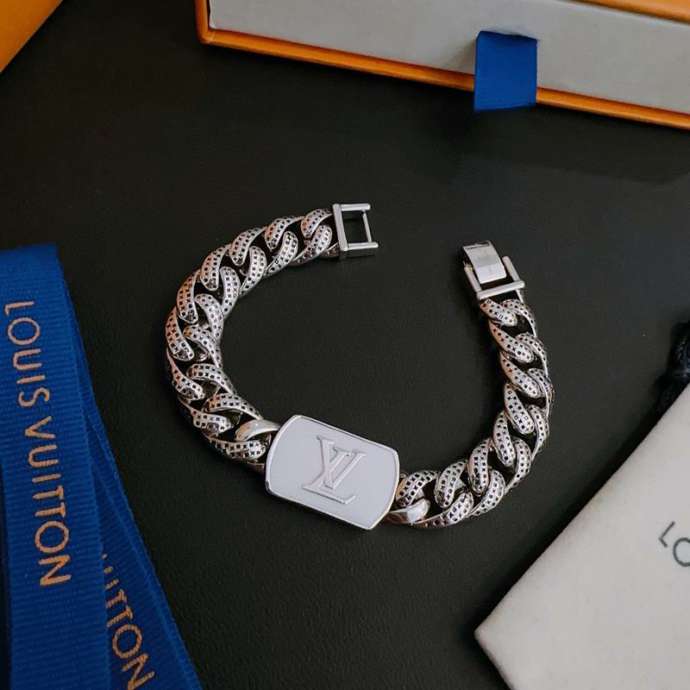 Picture of LV Bracelet _SKULVbracelet02cly3110730